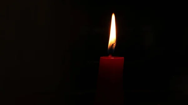 Plamen Červená Svíčka Hoří Pozadí Oheň — Stock fotografie