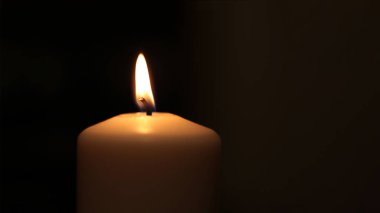  macro flame round candle burns background fire