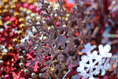 Çiçek ışıkları şenlik arkaplanını gölgeliyor