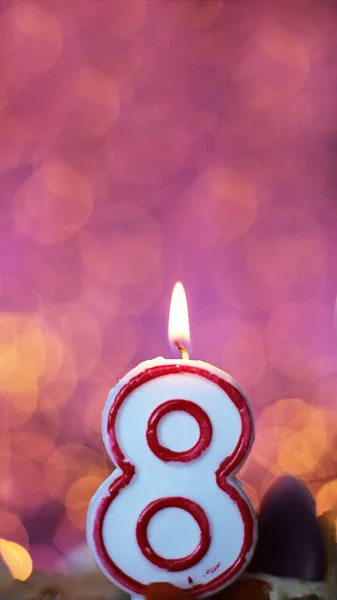 Brennende Kerze Der Torte Festlich Hell Rosa Hintergrund Geburtstag Makro — Stockfoto