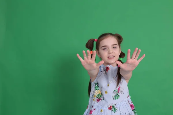 Sorrindo Menina Bonita Jovem Oito Anos Idade Excelente Humor Com — Fotografia de Stock