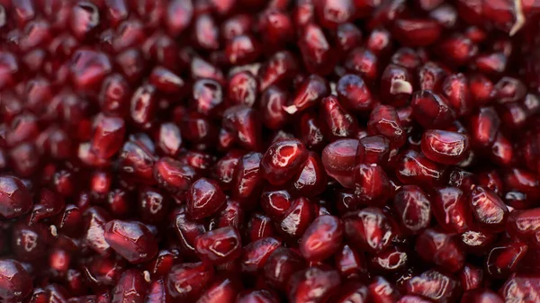 Macro Foto Suculento Sementes Romã Madura Fundo Comida Borgonha Brilhante — Fotografia de Stock