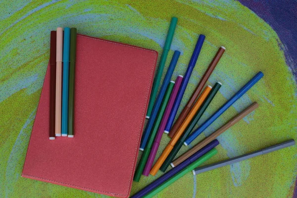 Notebook Voor Notities Vrije Ruimte Achtergrond Notebook Voor Notities Viltstiften — Stockfoto