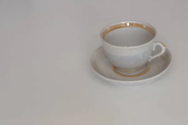 Чистая Посуда Ежедневного Использования Пустые Блюда Белом Фоне Стола — стоковое фото