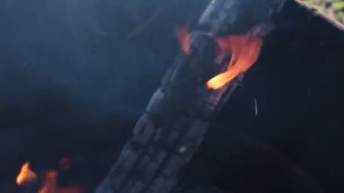 Yanan ateş Güzel parlak alev