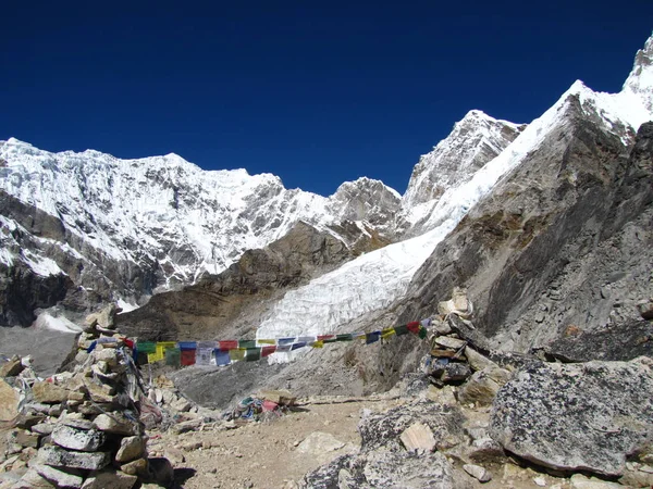 Reis naar het bergachtige land Nepal — Stockfoto