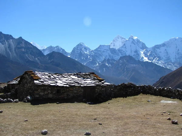 ネパールの山岳の国への旅 — ストック写真