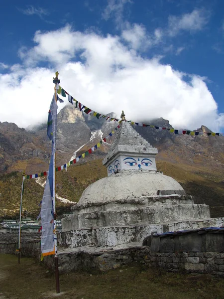 Ögon av en buddha — Stockfoto