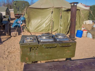  Military mobile kitchen clipart