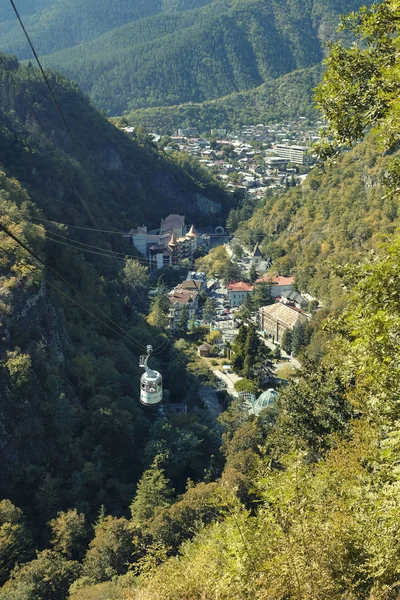 Sonbaharın Başlarında Gürcistan Borjomi Kenti 2018 Teleferik Turistleri Yokuş Yukarı — Stok fotoğraf