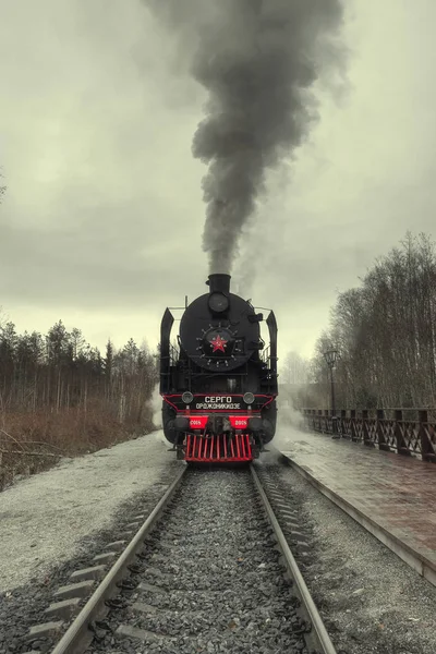 13 Ekim 2019 Rusya Karelia Ruskeala Sortavala şehrinden tarihi bir buhar treni geldi.