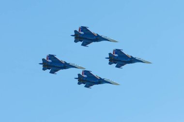 Rostov-On-Don, Rusya-3 Eylül 2017: An Rusya Hava Kuvvetleri Su-30 Flanker avcı uçağı Rus şövalyeler .