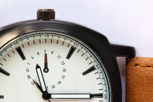 Biały Zegarek Tarcza Kalendarzem Makro — Zdjęcie stockowe