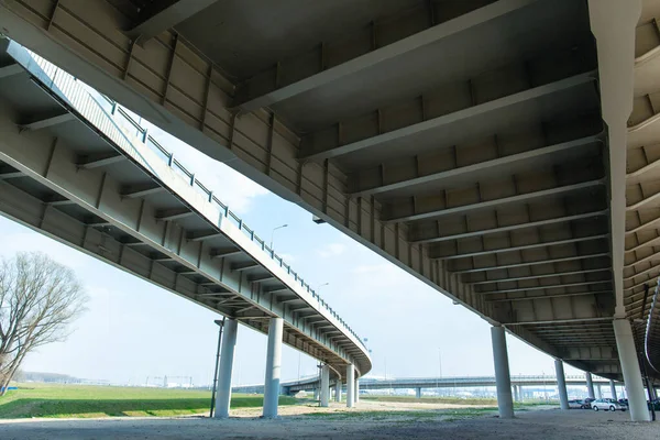 Architektur Und Geometrie Moderner Automobilbrücken — Stockfoto