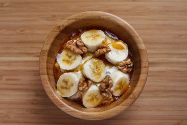 yulaf ezmesi muz bal fındık