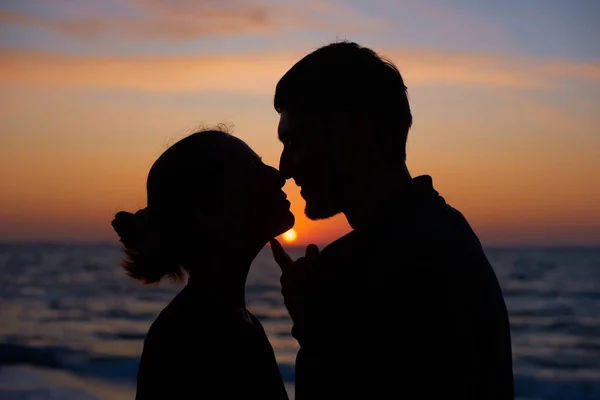 Silhouette Couple Love Kissing Sunrise Background Royalty Free Stock Photos
