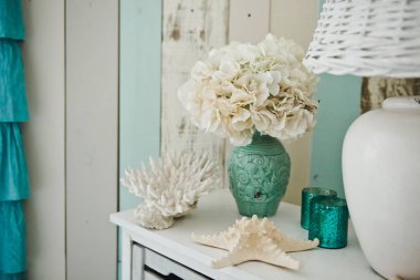 Güzel deniz kompozisyon. İç deniz tarzı.