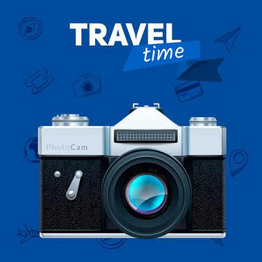 Kamera ve seyahat rozeti.