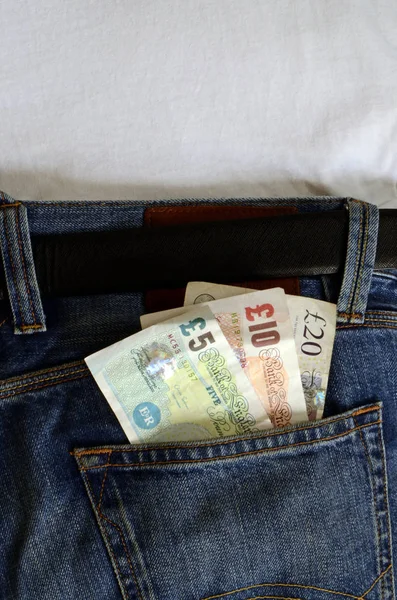 Blue Jeans Pocket İngilizce Para