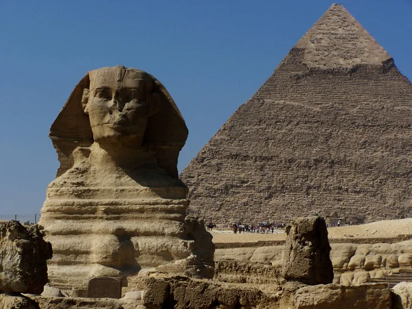 Monumento a la Gran Esfinge y Pirámide de Khafre Giza Cairo —  Fotos de Stock