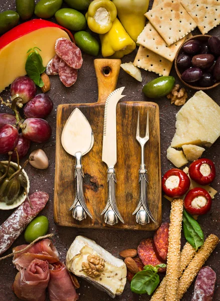 Cheese platter. Antipasti. — Stock Photo, Image