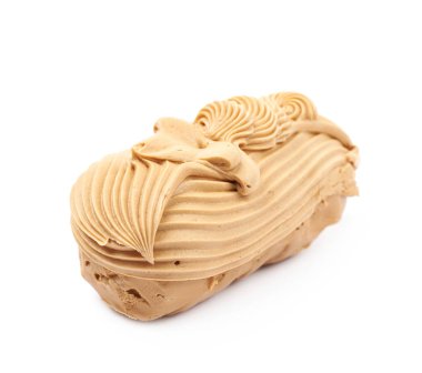 Kremalı tatlı kaçık fudge izole