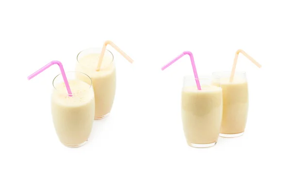 İki izole milkshake bardak — Stok fotoğraf