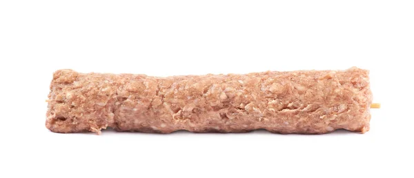 Сырое мясо кебаба на палочке — стоковое фото