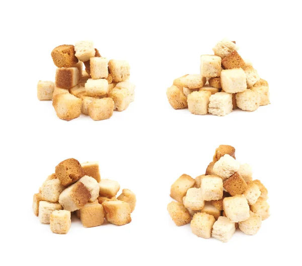 Pile of garlic croutons isolated — Stock Photo, Image