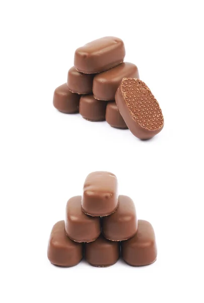 Cukierki czekoladowe toffi powlekane na białym tle — Zdjęcie stockowe