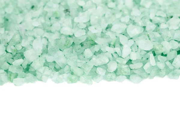 Pile de cristaux de sel isolé — Photo