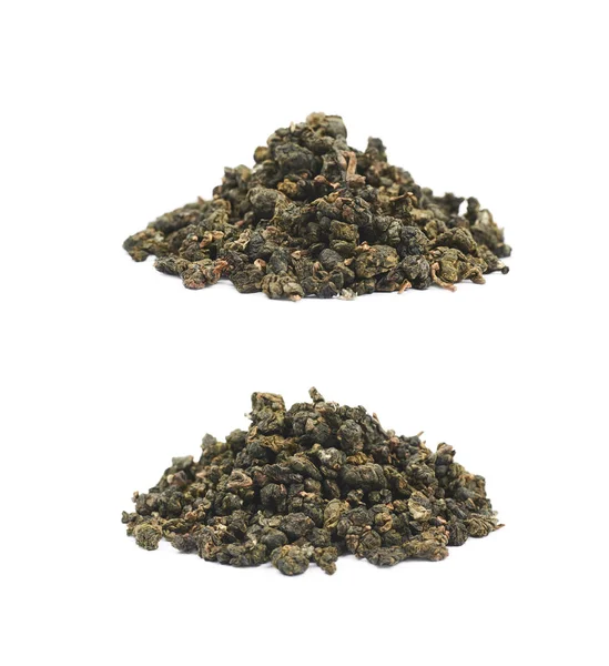 Pile of dried tea leaves isolated — Stock Photo, Image