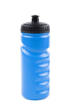 Plastik spor su şişesi izole