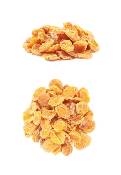 Pile of dried apricots isolated — Stock Photo, Image