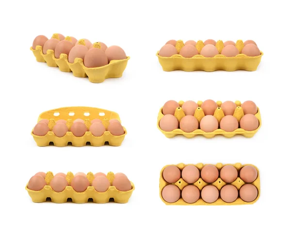 Caixa de ovo amarelo isolada — Fotografia de Stock