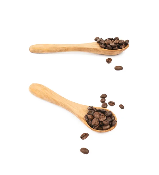Drewnianą łyżką pełna kawy na białym tle — Zdjęcie stockowe