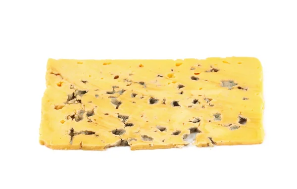 Singola fetta di formaggio di stampo isolato — Foto Stock