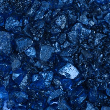 Renkli tuz kristalleri ile kaplı yüzey