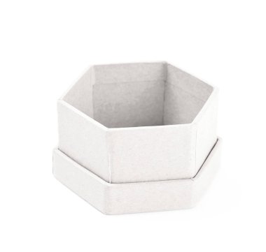 İzole kağıt hediye kutusu