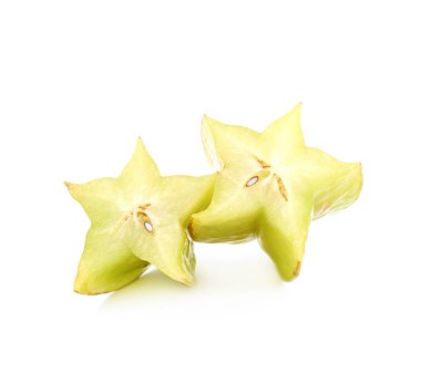 İzole dilimlenmiş carambola meyve