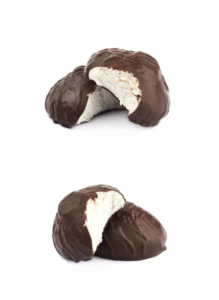 Zefir w czekoladzie na białym tle — Zdjęcie stockowe