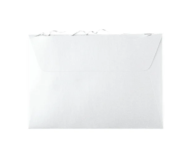 Corte o envelope de papel aberto isolado — Fotografia de Stock