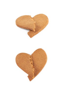 Kırık kalp şeklinde kurabiye