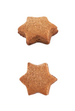 Taze pişmiş zencefilli kurabiye izole