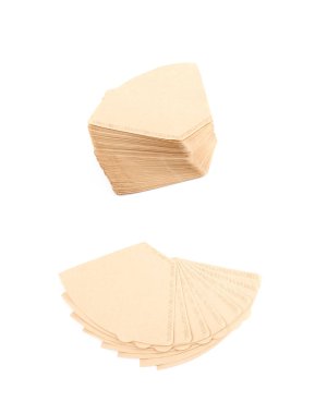 Kahve filtreleri izole bükülmüş yığını