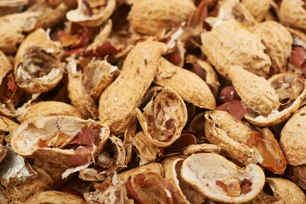 Fıstık kabukları ile kaplı yüzey