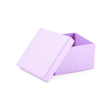 İzole kağıt hediye kutusu