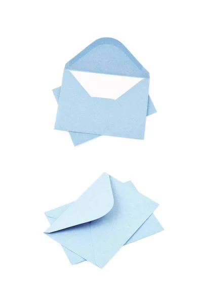 Modré papírové obálce, samostatný — Stock fotografie