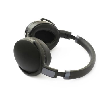 İzole siyah taşınabilir kulaklık