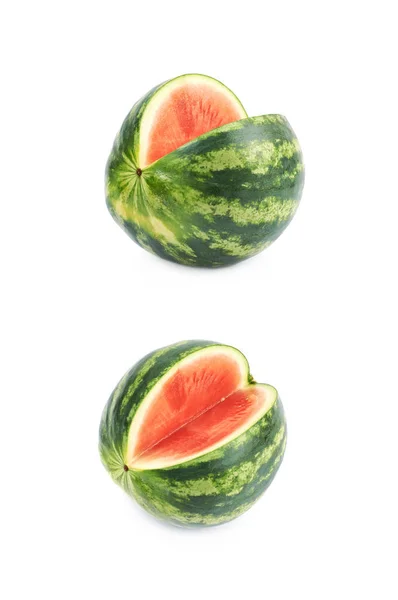 Wassermelone in Scheiben geschnitten isoliert — Stockfoto